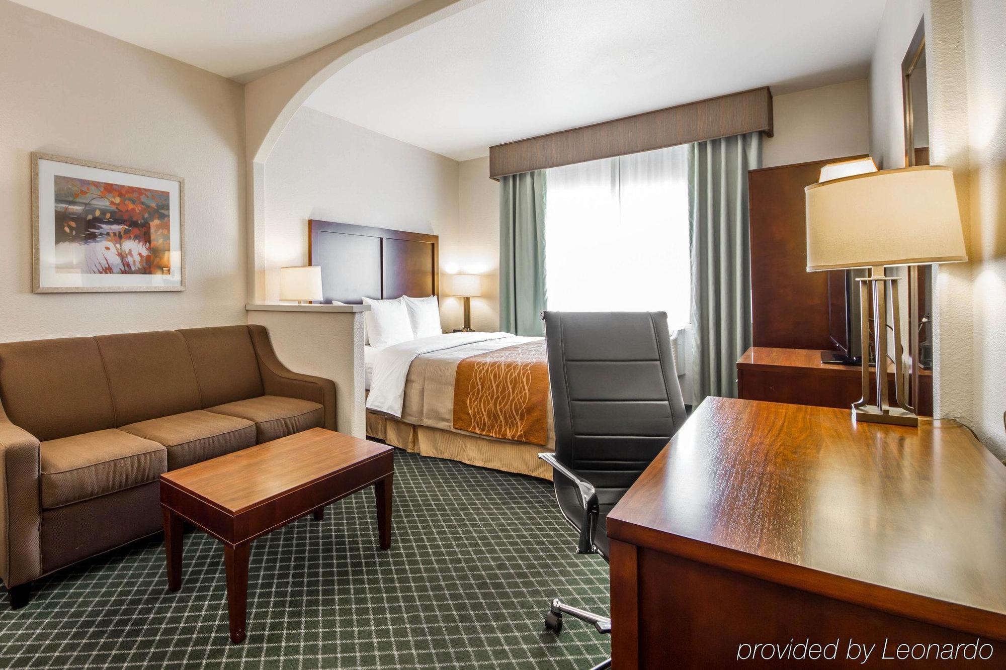Comfort Inn & Suites Oakland Airport 외부 사진