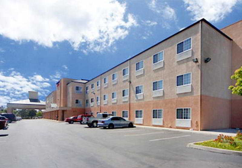 Comfort Inn & Suites Oakland Airport 외부 사진