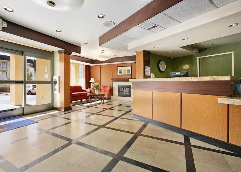 Comfort Inn & Suites Oakland Airport 외부 사진