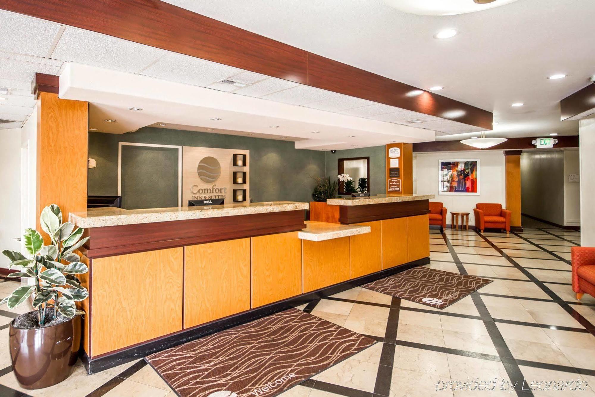 Comfort Inn & Suites Oakland Airport 외부 사진