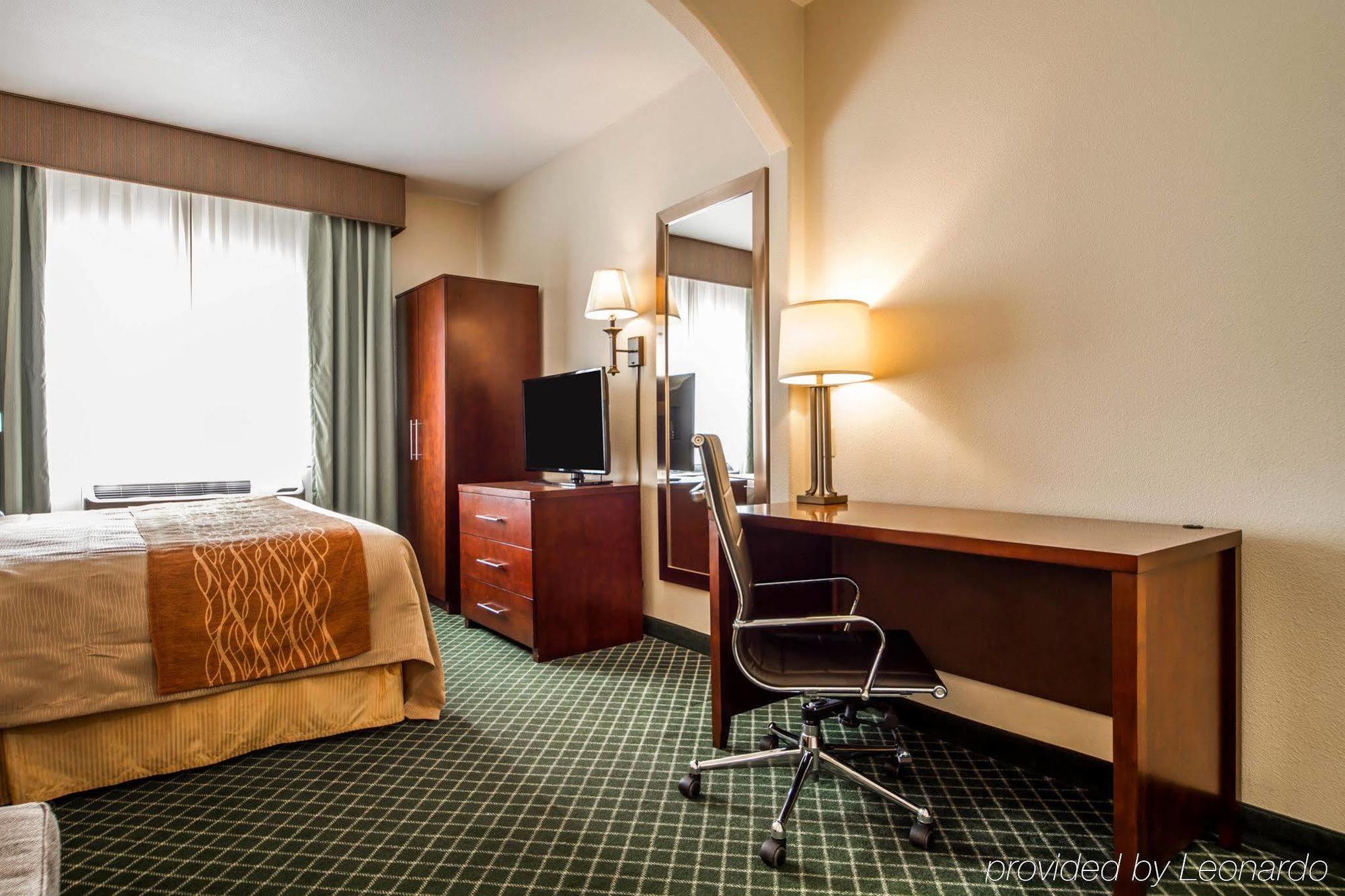 Comfort Inn & Suites Oakland Airport 외부 사진
