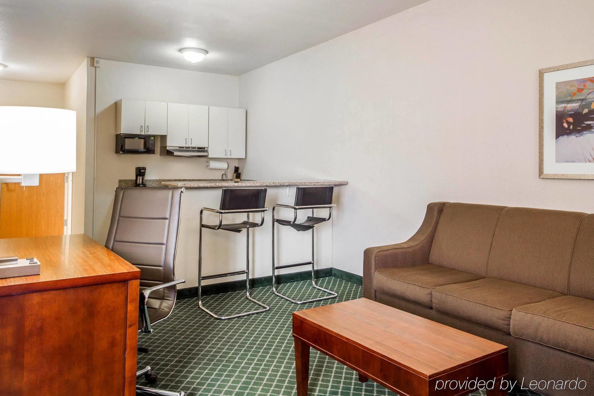 Comfort Inn & Suites Oakland Airport 외부 사진