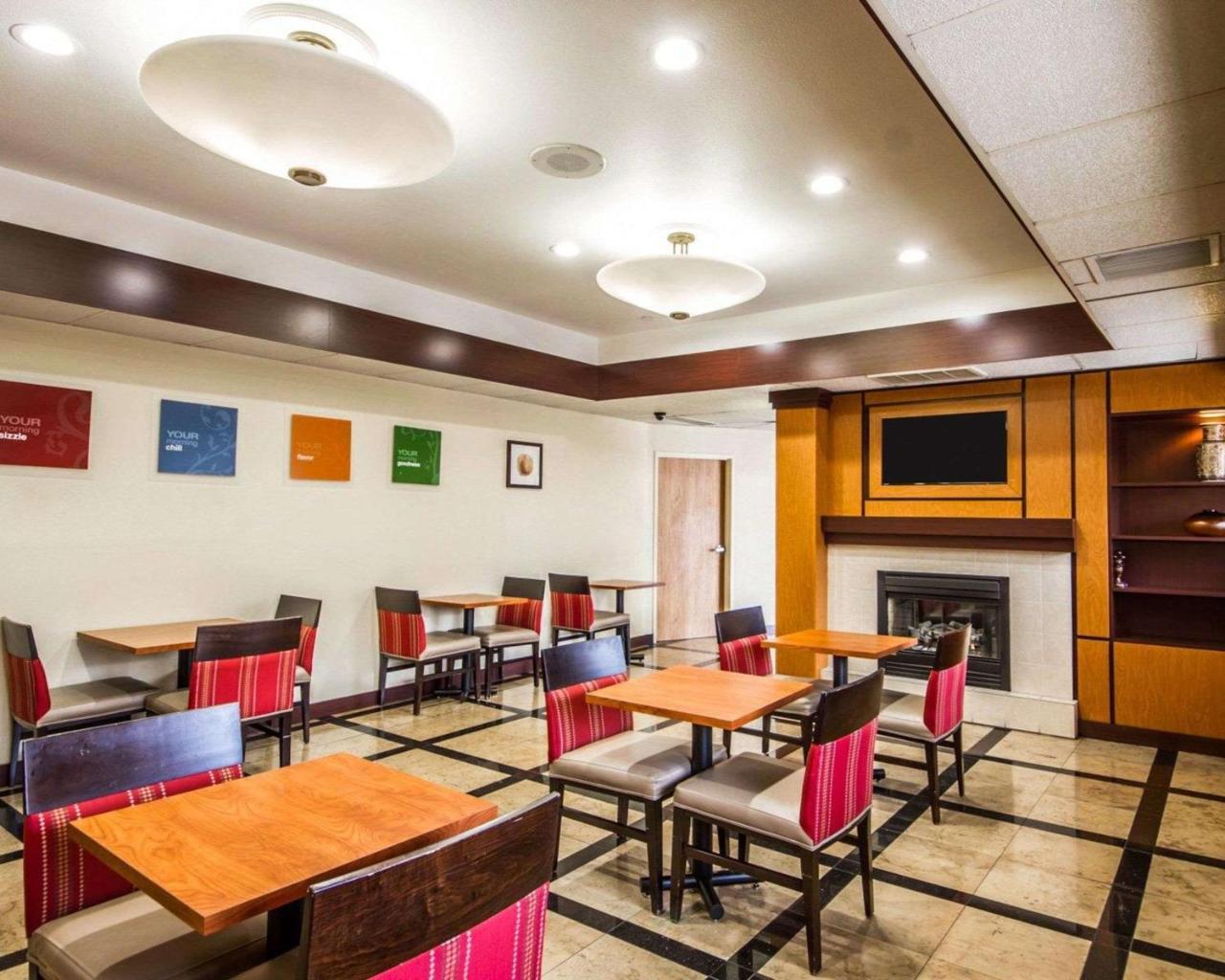 Comfort Inn & Suites Oakland Airport 외부 사진