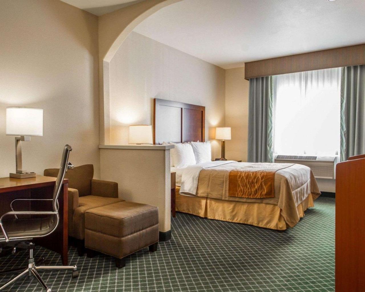 Comfort Inn & Suites Oakland Airport 외부 사진